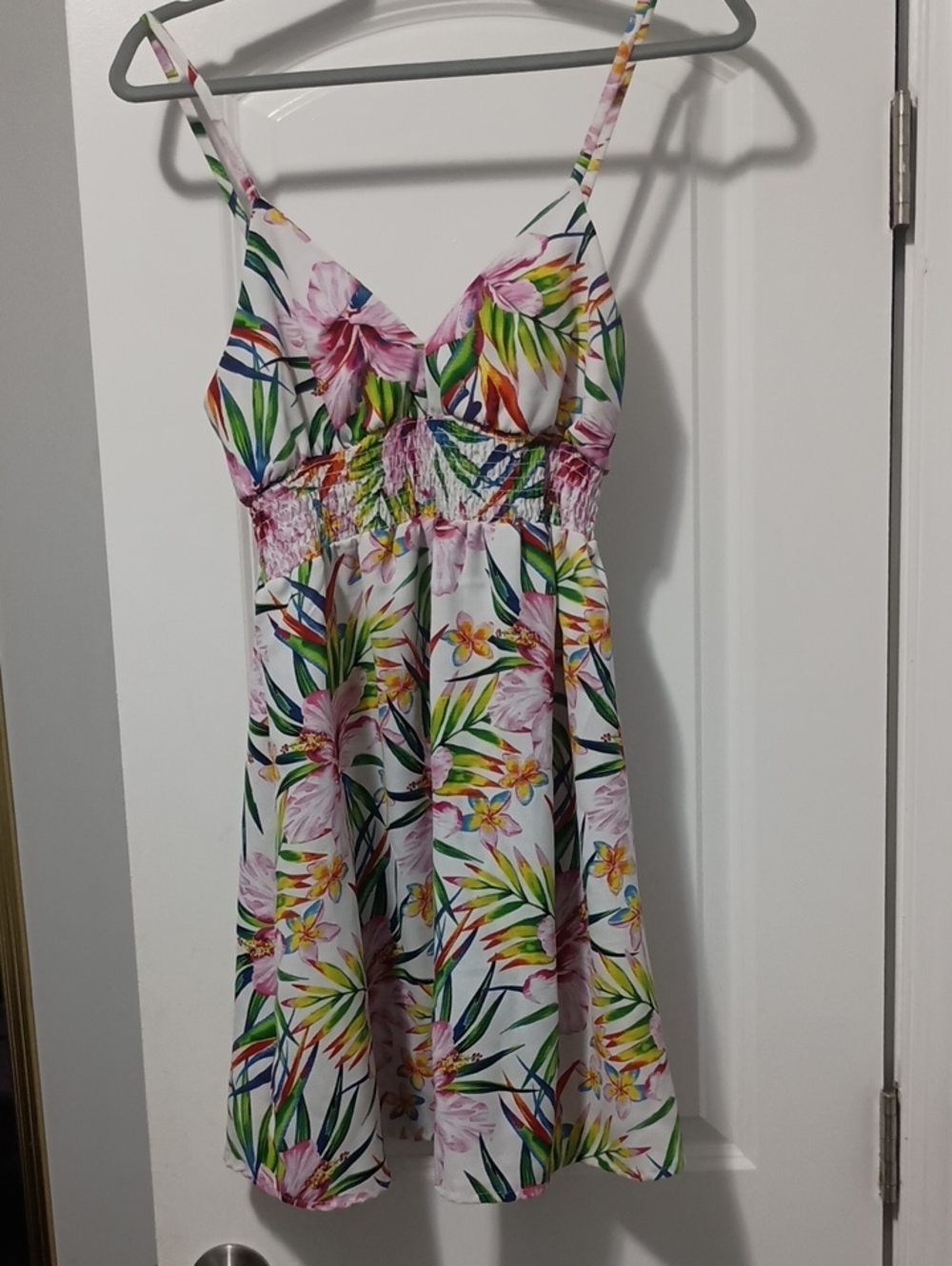 Women's Floral Print One-Piece Dress - White with Pink & Green NEW NEVER WORN